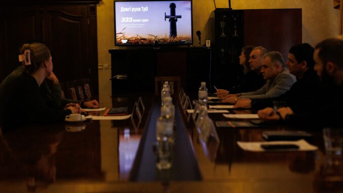 Фонд «Повернись живим» закликає закарпатський бізнес підтримати проєкт «Зброєносці»