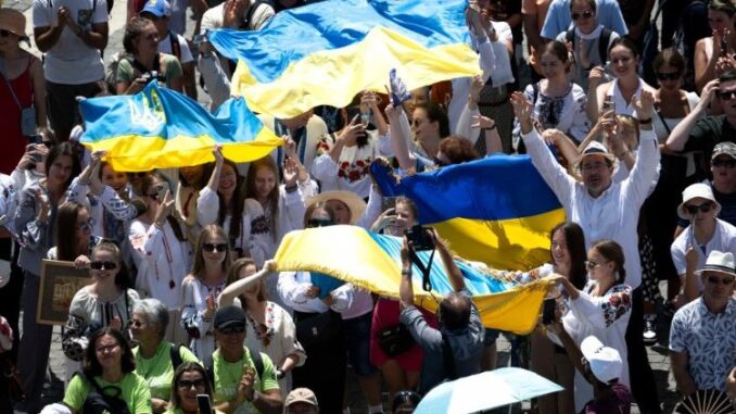 Скільки нас залишилось: чисельність населення України в умовах війни