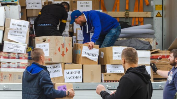 Кабмін спростив волонтерам ввезення допомоги для військових і ВПО новини Ужгород24