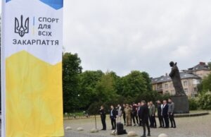 В Ужгороді стартував всеукраїнський ветеранський велопробіг «Шануємо пам’ять Захисників України»