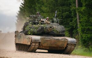 Австралія почала відправку танків M1A1 Abrams до України