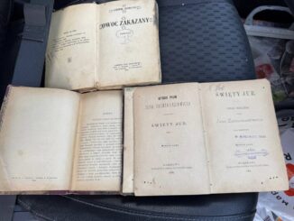 Книги, які мовчки пережили століття: на Львівщині прикордонники зупинили вивезення старовинних видань