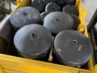 На Закарпатті затримали вантажівку з "маскуванням" з російських автозапчастин