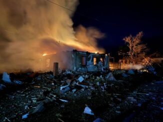 Російські війська продовжують обстріли українських населених пунктів, завдаючи ударів по житловій інфраструктурі та цивільних об'єктах. Минулої доби під ворожим вогнем опинилися Донеччина, Дніпропетровщина та Одещина.