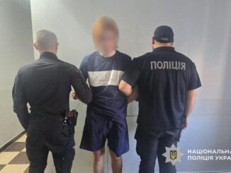 77 ударів ножем: на Закарпатті затримали чоловіка, який намагався втекти після жорстокого вбивства