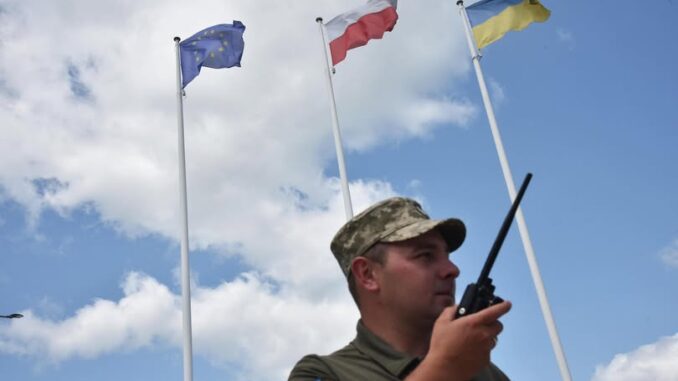 На пункті пропуску «Грушів-Будомєж» — тимчасові обмеження через ремонт