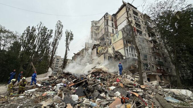 Нічний терор у столиці: щонайменше 6 загиблих та 52 поранених унаслідок атаки РФ на Київ