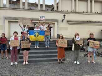 “Remember Olenivka”: в Ужгороді вшанували памʼять полеглих і закликали не забувати про полонених