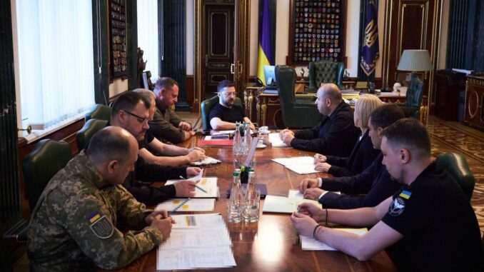 Зеленський: Очікуємо нових етапів обміну полоненими після домовленостей у Стамбулі Зеленський: Очікуємо нових етапів обміну полоненими після домовленостей у Стамбулі