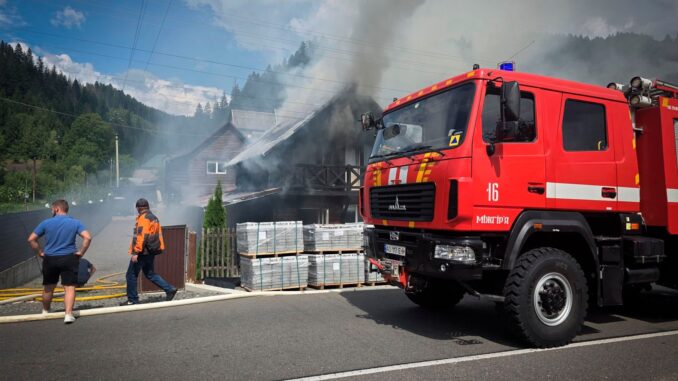 Пожежа в Соймах: рятувальники не допустили знищення житлового будинку