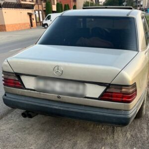 В Ужгороді патрульні виявили автомобіль-"двійник" із підробленими документами