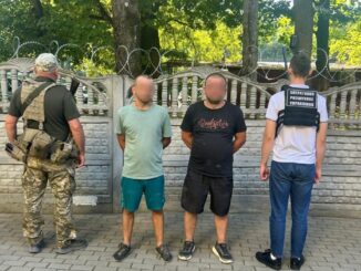На Закарпатті затримали двох втікачів на самокатах, які прямували до Словаччини