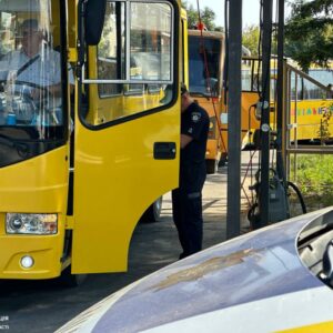 На Закарпатті перевіряють шкільні автобуси перед початком навчального року