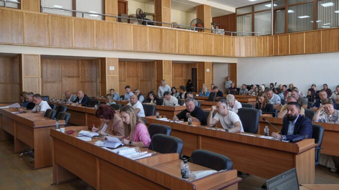 Ужгородська громада виділила ще 6,9 млн грн на підтримку військових Ужгородська громада виділила ще 6,9 млн грн на підтримку військових