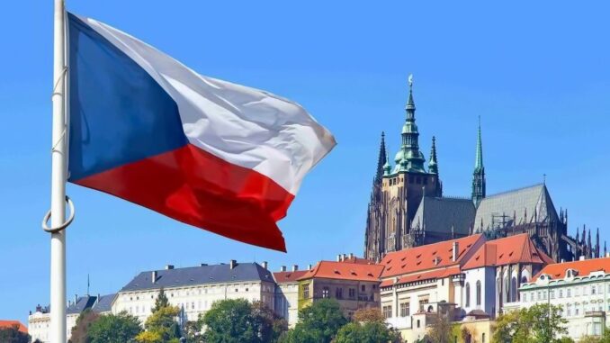 У Чехії зростає кількість іноземців, які отримують громадянство: лідирують українці
