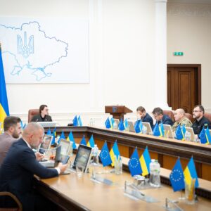 ОФІЦІЙНО! Кабмін дозволив виїзд чоловіків 18–22 років за кордон під час воєнного стану