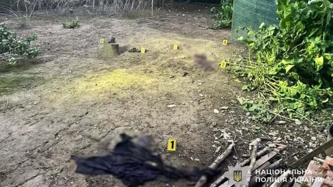 У ніч на 4 серпня на Мукачівщині внаслідок вибуху гранати тяжко травмувався 16-річний хлопець. Зараз він перебуває в реанімації у критичному стані, - повідомляє поліція Закарпатської області.