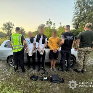 На Тячівщині правоохоронці заблокували ще одну спробу незаконного переправлення військовозобов’язаних чоловіків через державний кордон.