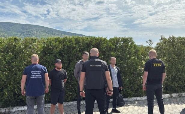 На Закарпатті викрили схему переправлення чоловіків до Румунії На Закарпатті викрили схему переправлення чоловіків до Румунії