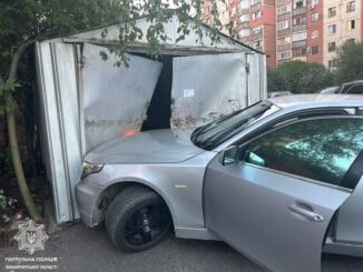 У Мукачеві нетверезий водій BMW влаштував ДТП, тікаючи від поліції