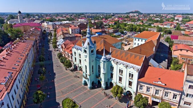 У Мукачеві розглянули зміни до програм ЖКГ та розпочали процес визначення меж громади У Мукачеві розглянули зміни до програм ЖКГ та розпочали процес визначення меж громади