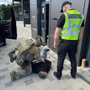 Затримати при збуті наркотиків_Ужгород24