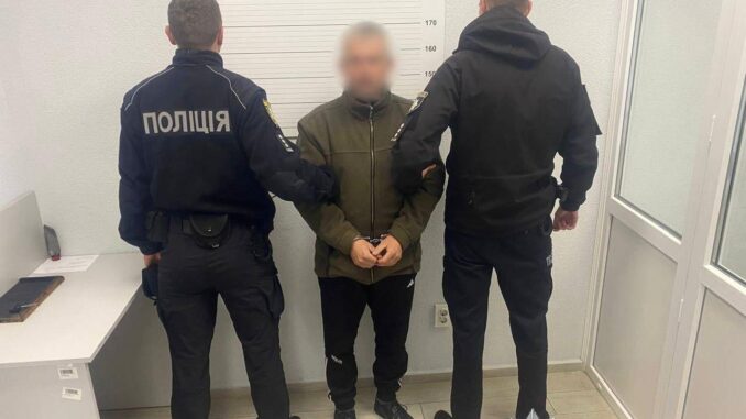 Трагедія в Ужгороді: син до смерті побив батька табуретом Трагедія в Ужгороді: син до смерті побив батька табуретом