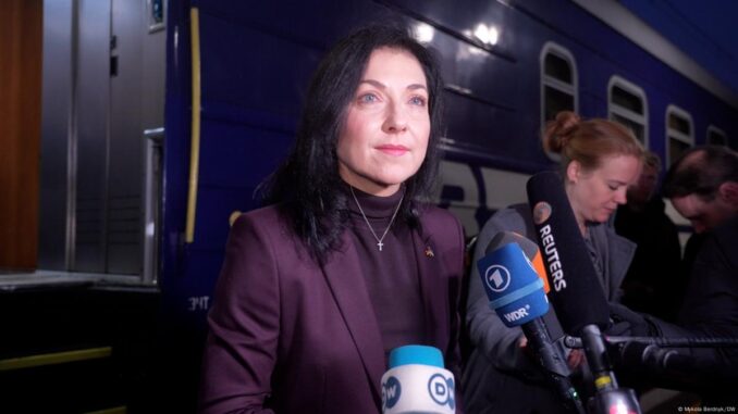 В Україну прибула міністерка економіки ФРН Катеріна Райхе В Україну прибула міністерка економіки ФРН Катеріна Райхе