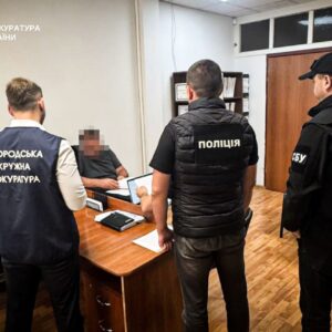 Автобізнес на гуманітарці: на Закарпатті судитимуть керівника благодійного фонду та його спільника