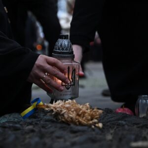 Закарпаття вшанувало пам’ять жертв Голодомору: виставка, «Свічка пам’яті» та загальнонаціональна хвилина мовчання