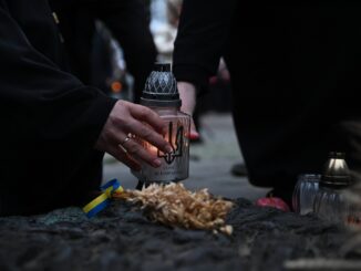 Закарпаття вшанувало пам’ять жертв Голодомору: виставка, «Свічка пам’яті» та загальнонаціональна хвилина мовчання