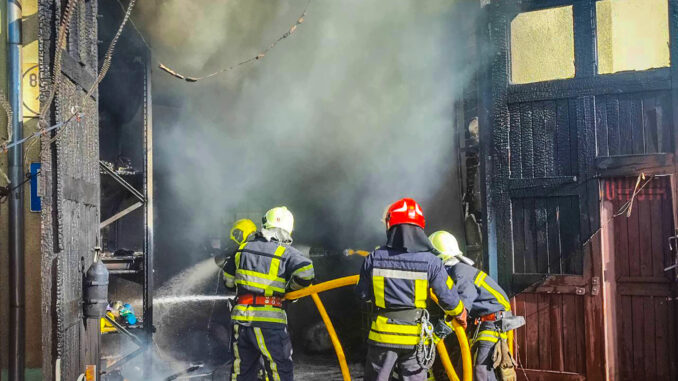 Пильність перехожих допомогла уникнути масштабної пожежі в Мукачеві