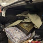 На Львівщині прикордонники виявили колекцію марок, старовинну ікону та картину відомої художниці