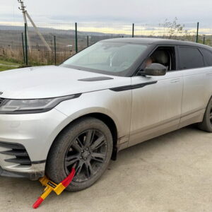 На кордоні з Румунією виявили викрадений у Чехії Land Rover