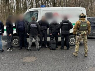 На Закарпатті затримали інкасаторів, які з мигалками перевозили ухилянтів до угорського кордону