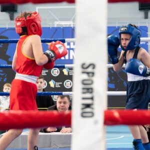 У Мукачеві розпочався відкритий благодійний дитячий турнір з боксу, присвячений воїнам 128-ї окремої гірсько-штурмової Закарпатської бригади.