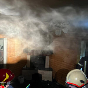 Перед Новим роком — пожежа: у селі Довге загорівся житловий будинок