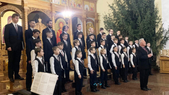 Мукачівська хорова школа хлопчиків та юнаків запрошує на різдвяні концерти