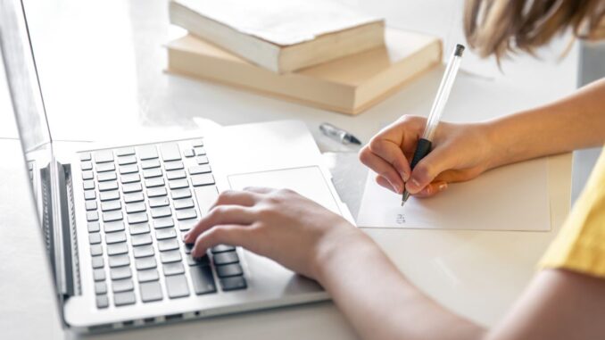 Хустська громада долучилася до національного пілотування системи профорієнтації школярів