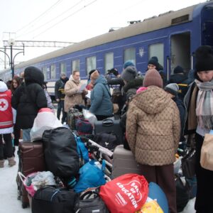Мукачево зустріло ще 10 евакуйованих сімей із Запорізької області: серед них немовля віком 2 місяці