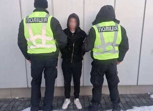 В Іршаві затримали 23-річного наркозбувача: чоловіку загрожує до 10 років ув’язнення