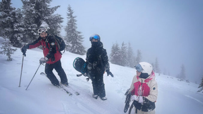 сноубордисти