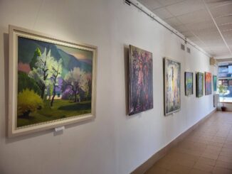 «Подих весни» в Ужгороді: у галереї відкрили виставку робіт закарпатських художників