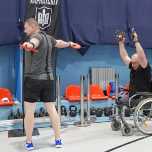 «Ігри воїнів Карпат»: в Ужгороді ветерани з усієї України змагалися у силі та витривалості