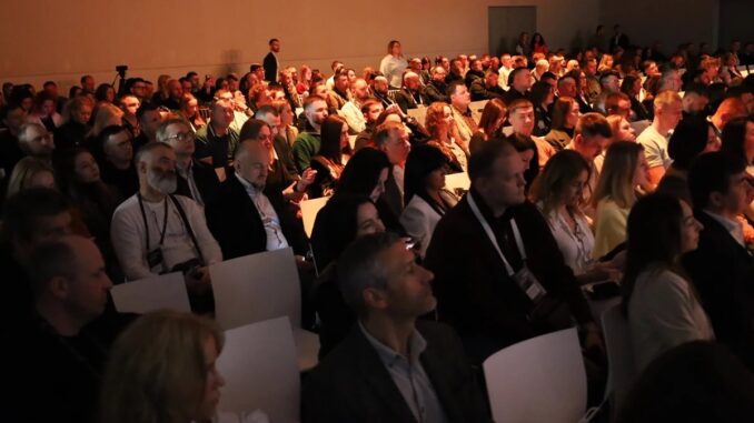 У Львові відбувся один із ключових галузевих заходів — Lviv Build Forum, який зібрав представників будівельного сектору, архітекторів, виробників та девелоперів з різних регіонів України, зокрема і з Закарпаття.