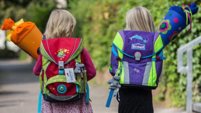 В Ужгороді стартував прийом документів до перших класів