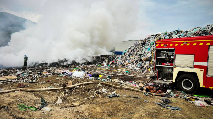 На Закарпатті за місяць сталося 7 пожеж на сміттєзвалищах: основна причина — людський фактор