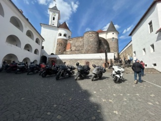 Байкери з Франції та України відвідали замок «Паланок»