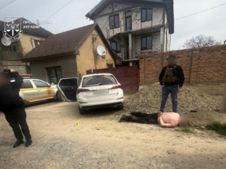 Озброєне викрадення на Закарпатті: на Берегівщині затримали чоловіка, який силоміць забрав матір із дитиною