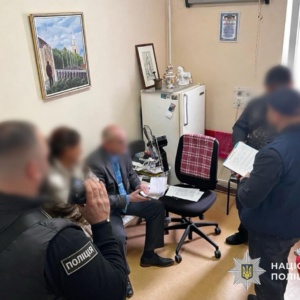 6000 долларів за відстрочку: на Закарпатті затримали голову ВЛК